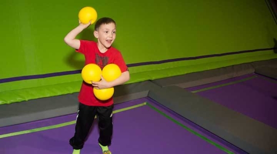 JumpGiants_Activities_Dodgeball_DodgeballKid_Image