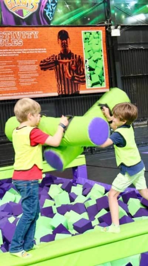 JumpGiants_KidsOnBattlebeam_Image